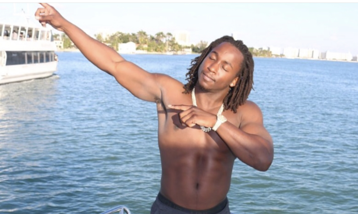 Surveillance Footage Shows Kareem Hunt Kicking Woman In February Incident