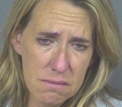 Flight Attendant Arrested For Being Drunk On Duty During United Airlines Flight To Chicago