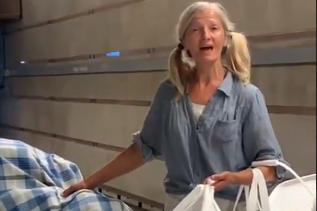 Homeless Subway Singer Lands Major Recording Contract After Video Goes Viral