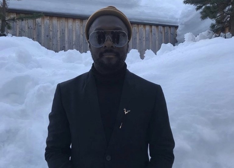 Will.i.am Says “Racist” Qantas Airlines Flight Attendant Called The Police On Him For Wearing Headphones During Safety Briefing