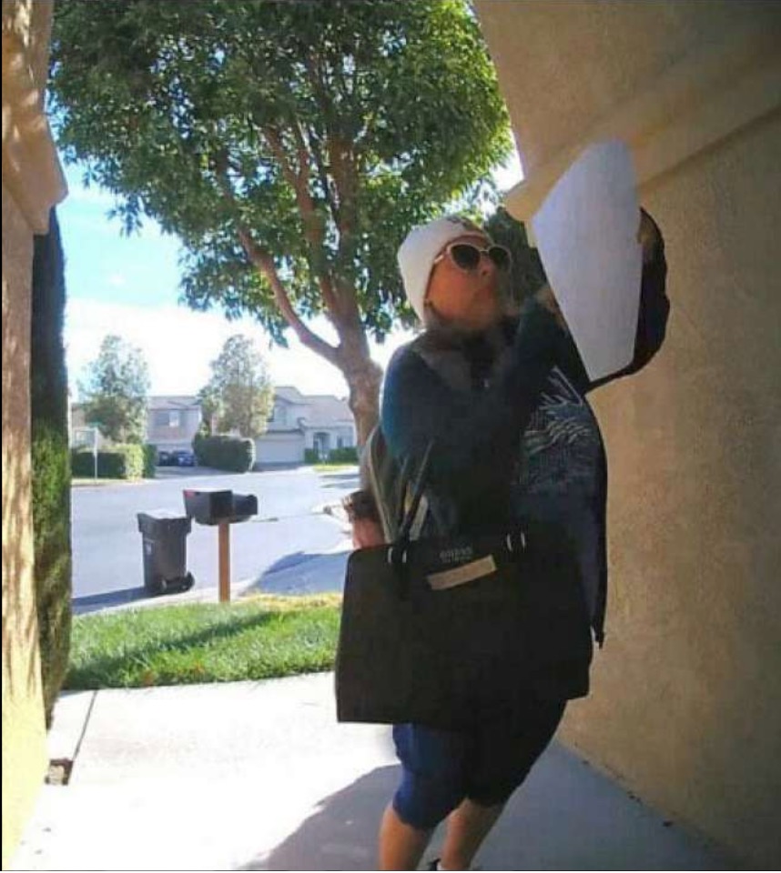 Woman Leaves Racist Notes