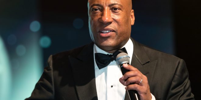 Byron Allen Resubmits Bid to Buy BET, VH1 From Paramount Global