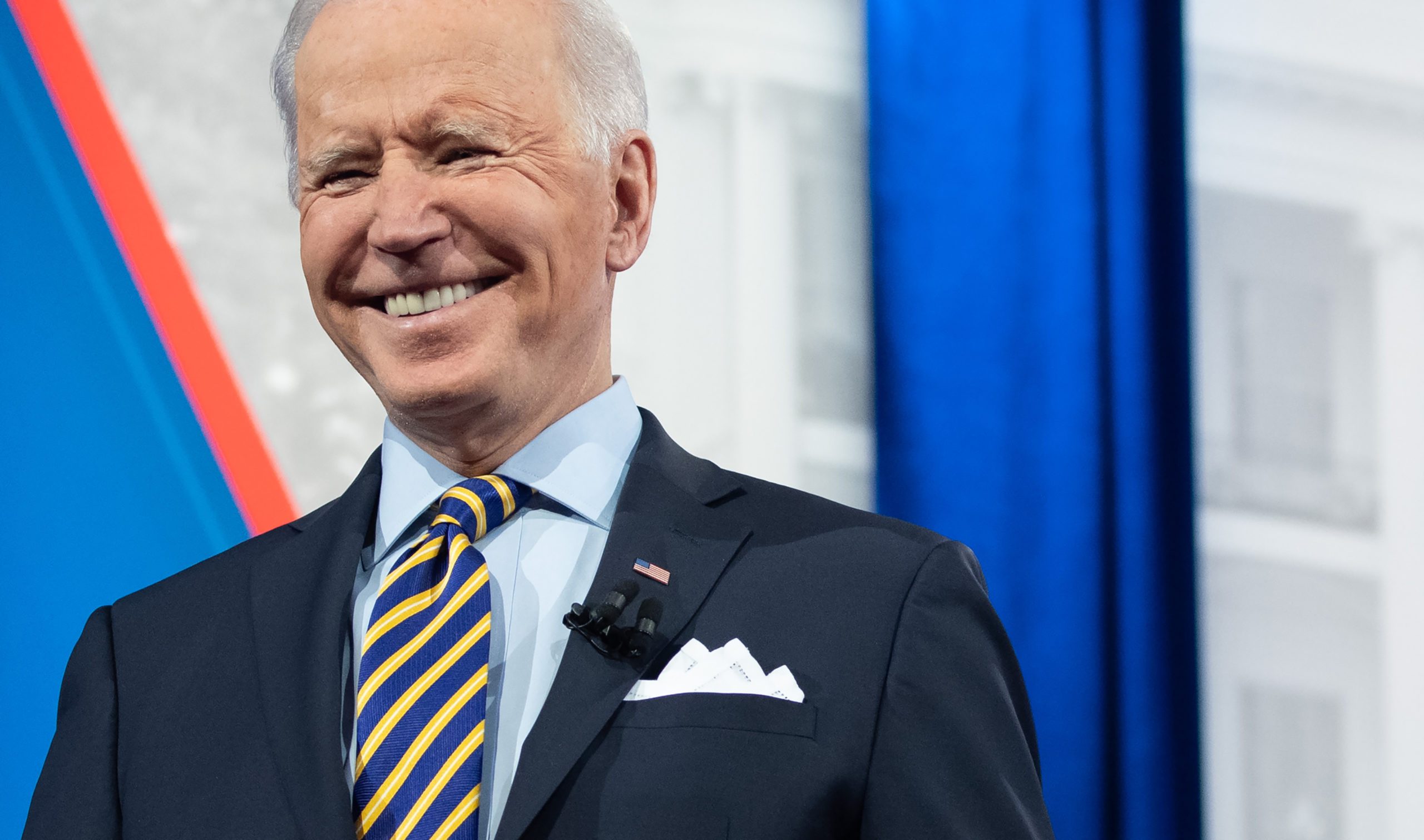 Joe Biden Completes Intense Radiation Therapy for Advanced Prostate Cancer, Rings Bell at Penn Medicine [Video]