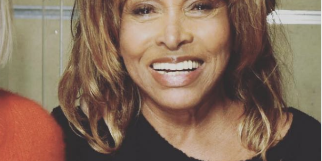Tina Turner (IG Selfie)