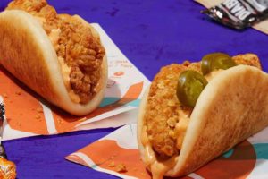 Taco Bell chicken sandwich
