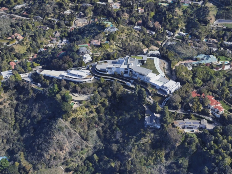 LA Megamansion Defaults On $165 Million Debt, Placed Into Receivership