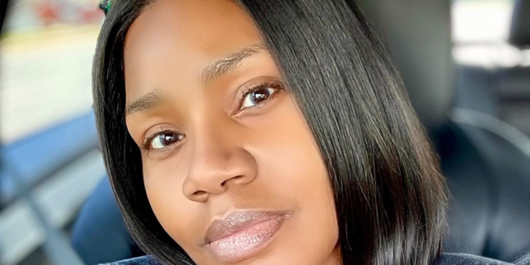 Kelly Price Slams Promoter for Failing to Pay When She Arrived to Perform Friday [Video]