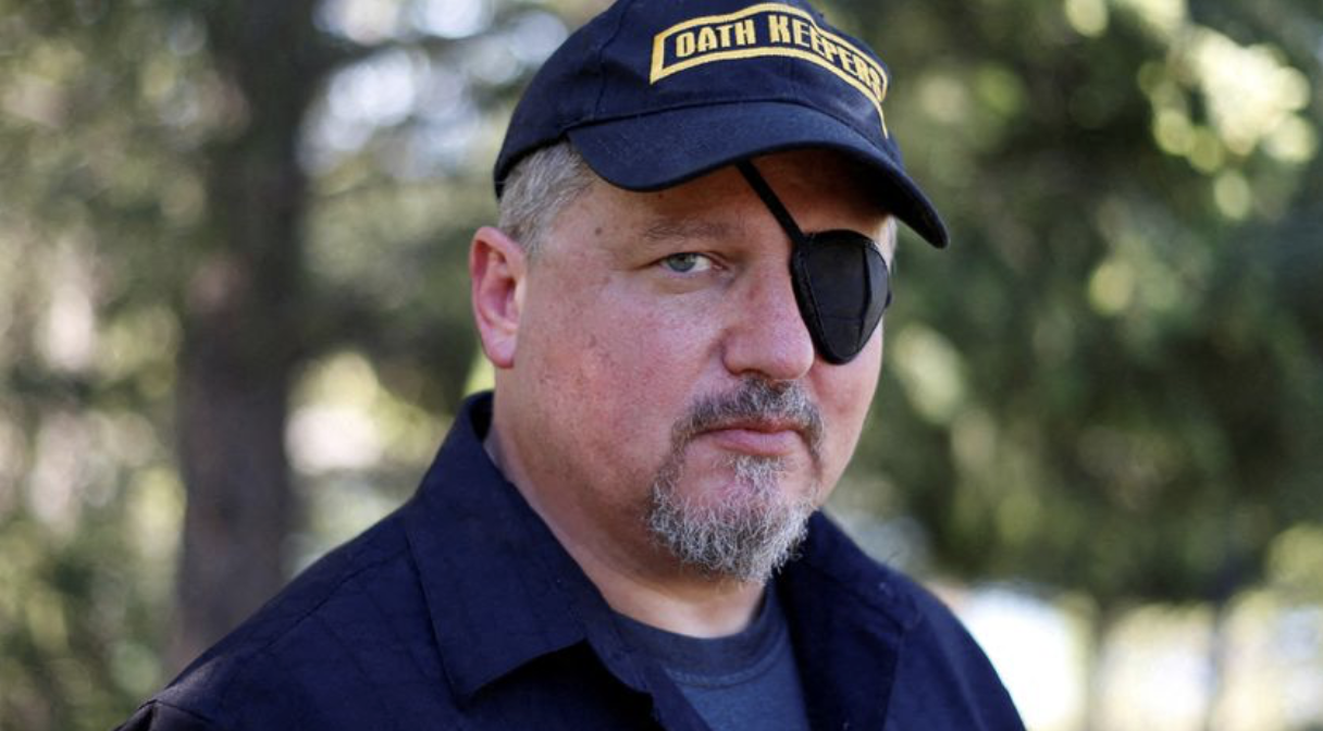 Leaked List Shows Hundreds Of U.S. Law Enforcement Officials, Politicians And Military Workers Are Members Of The Oath Keepers