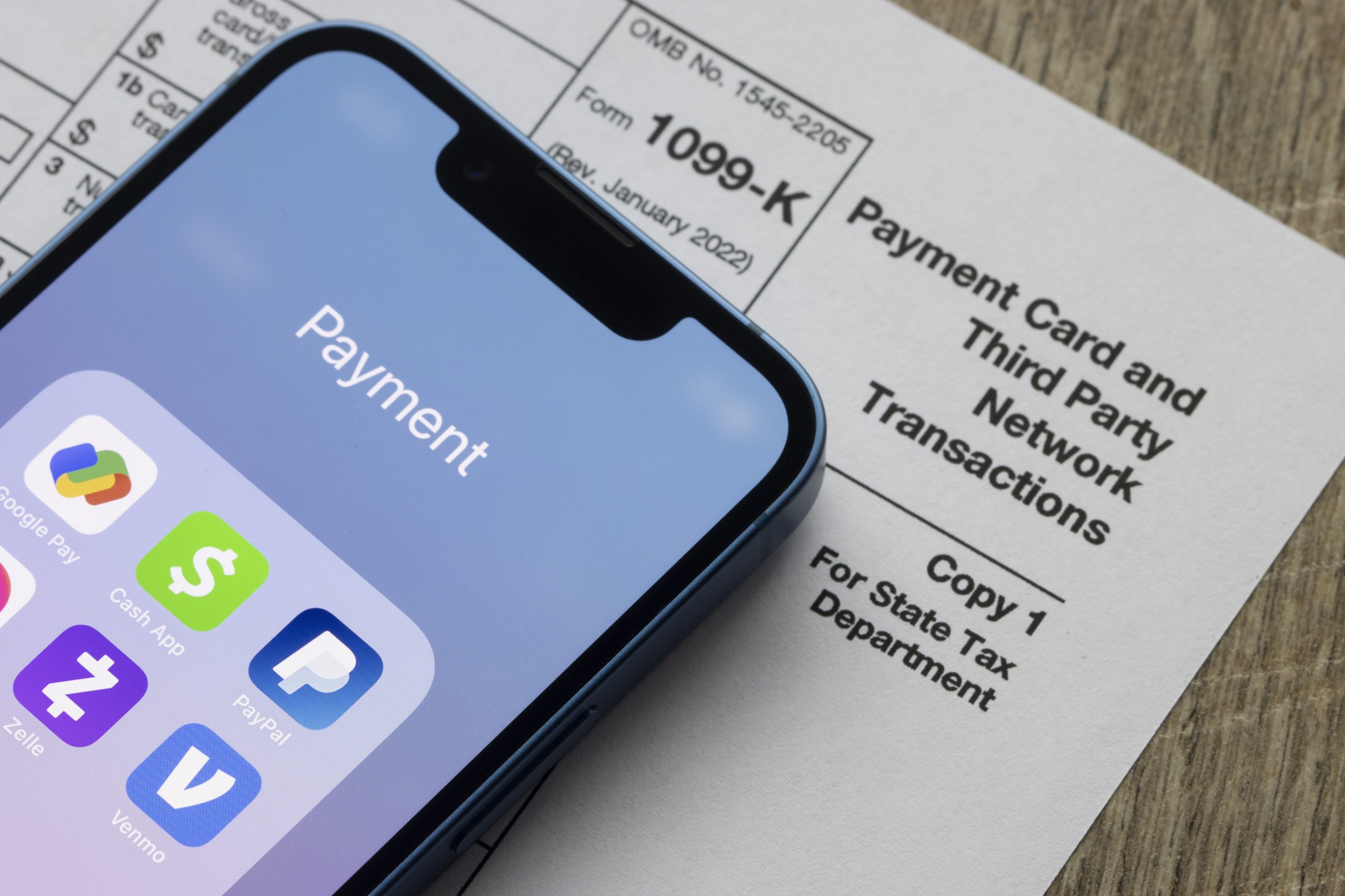 IRS Delays $600+ Venmo, PayPal Reporting Rule