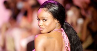 Azealia Banks Calls Out Female Rappers for Doing Nicki Minaj's "Dirty Work" Amid Cardi B Beef: "All You B*tches Are Stupid"