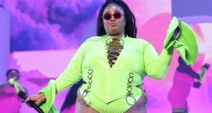 Lizzo Requests Dismissal of Former Dancers' Lawsuit