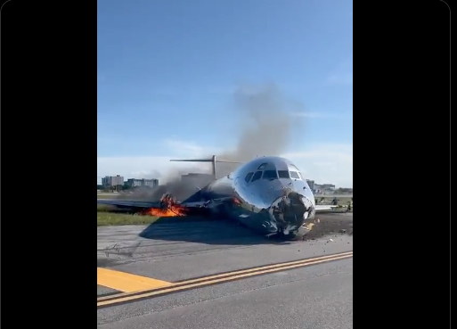 Plane Carrying 126 People Catches Fire During Landing at Miami Airport, Three People Hurt