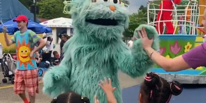 Black Family Sues Sesame Street Theme Park for $25M For Alleged Discrimination Against Black Guest