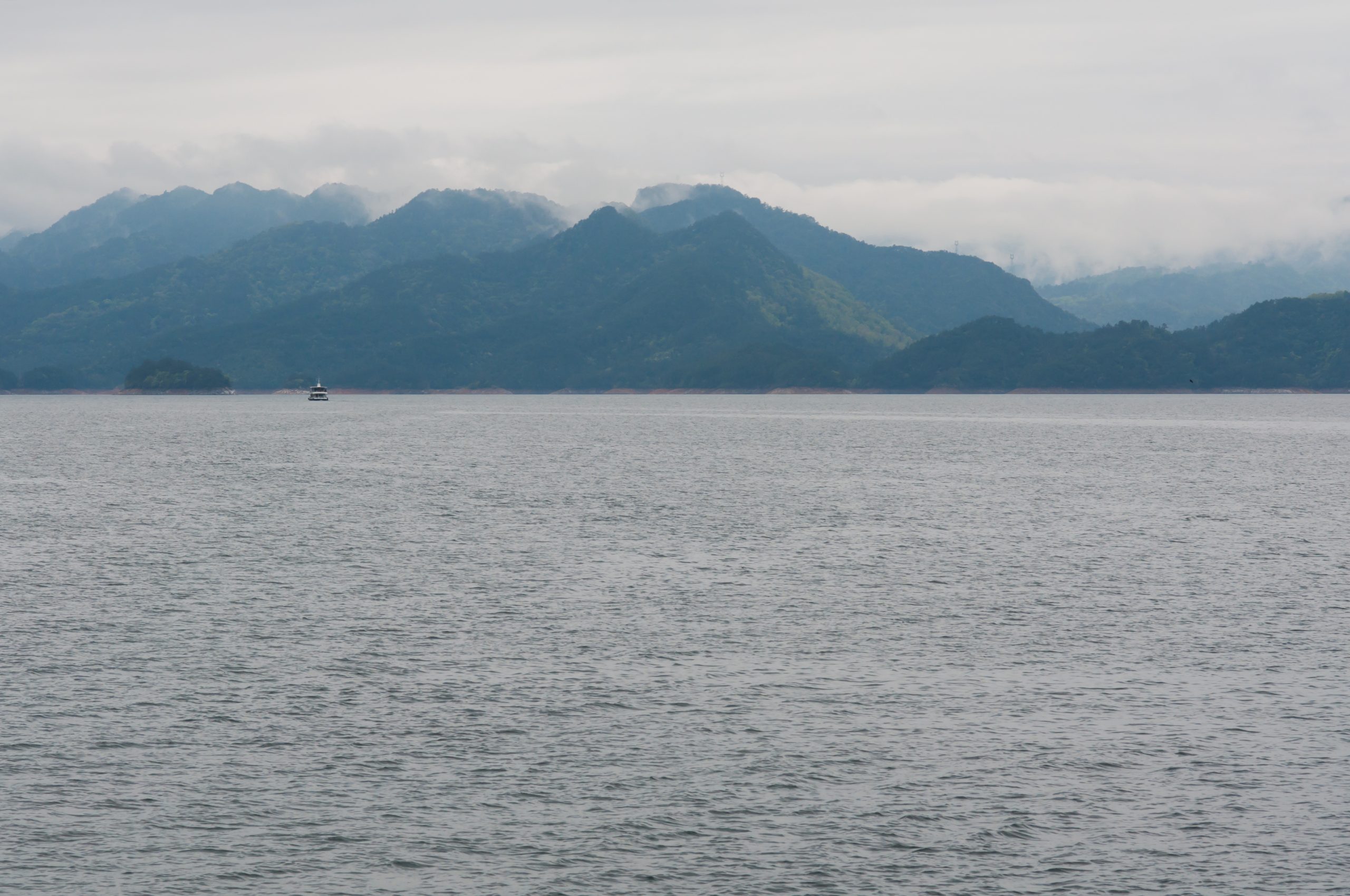 Thousand Island Lake