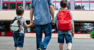 Michigan School District to Ban Backpacks for the Remainder of the Year: "We Will Not Take Any Chances"