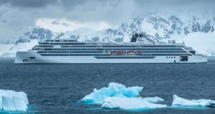 A “Rogue Wave” Kills One Woman And Injuries Four Others On An Antarctica-Bound Cruise Ship