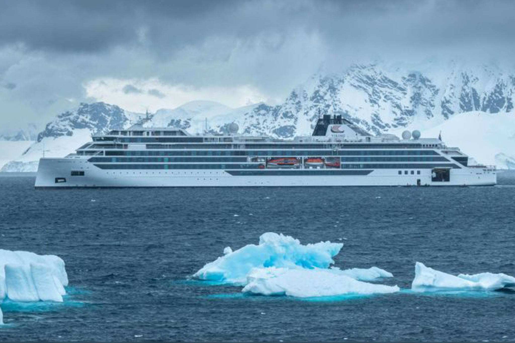 Viking Polaris - Baller Alert A “Rogue Wave” Kills One Woman And Injuries Four Others On An Antarctica-Bound Cruise Ship