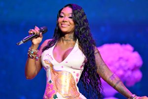 Summer Walker Announces Long-Awaited "Finally Over It" Album Release Date [Video]