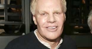 Ex-Abercrombie & Fitch CEO Mike Jeffries Accused of Sexually Exploiting Young Men