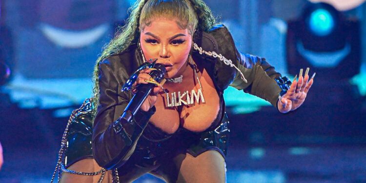Lil’ Kim speaking in Instagram video responding to Photoshop rumors