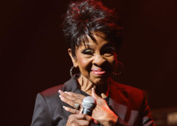 Gladys Knight Shuts Down Son’s Claims of Exploitation, Says She’s “Healthy and Happy”