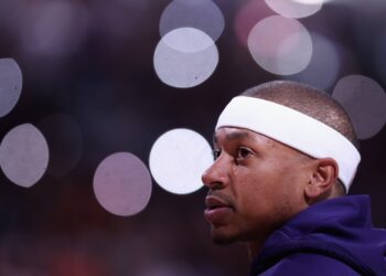 Isaiah Thomas Says a Kid Pulled An AK47 Out On Him and His Friends: "God Was Working Yesterday"