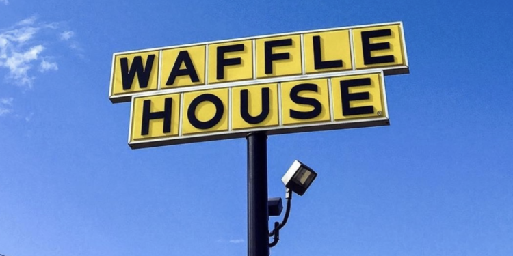 Waffle House Servers Accuse Company of Forcing Unpaid Labor, Including Janitorial Duties
