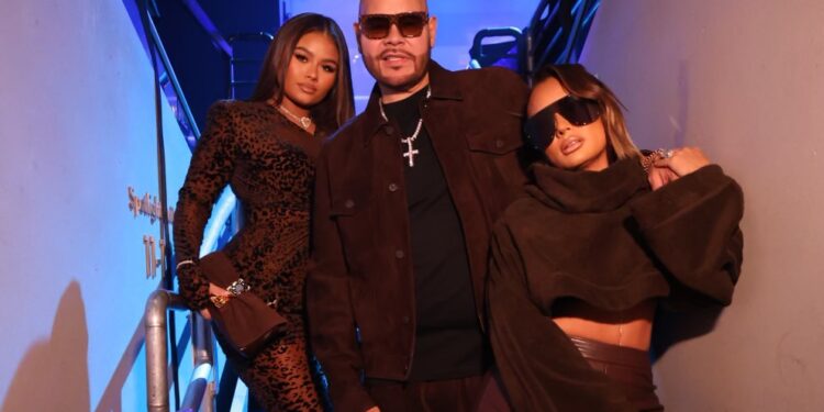 A Family That Slays Together Stays Together! Check Out Fat Joe, His Wife Lorena, and Daughter Azzy at the VMAs