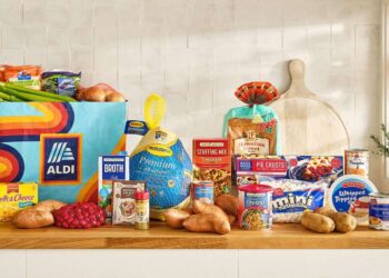 Aldi Offers $47 Thanksgiving Basket to Feed 10 People