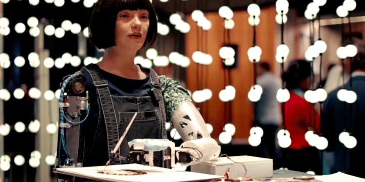 That's Baller: First-Ever Humanoid Robot Artwork Expected to Sell for Up to $180K [Video]