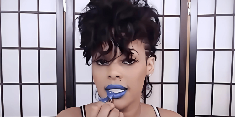 Before Every Influencer Had a Beauty Brand, Keyshia Ka'oir Pioneered the Iconic Blue Lipstick