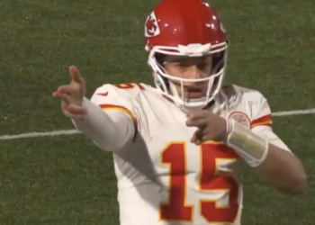 Kansas City Chiefs Star Patrick Mahomes Fined for "Violent Gesture" During Touchdown Celebration [Video]