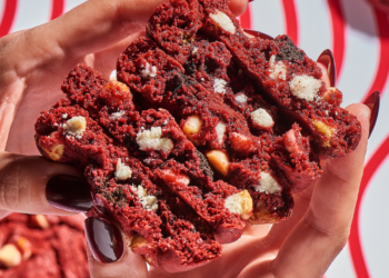 Here's How You Can Get Free Cookies From Insomnia Cookies on National Cookie Day