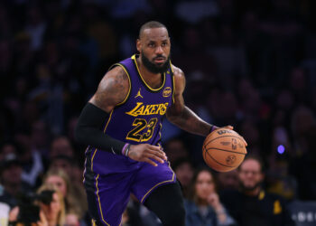 Lakers Fan Who Sued LeBron James Over “Fake Retirement” Drops Suit After Getting Free Tickets and Merch