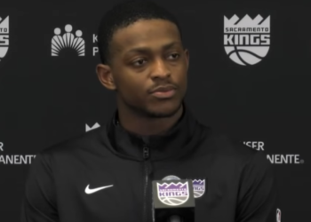 De'Aaron Fox Reportedly Prefers San Antonio as Kings Engage in Trade Talks