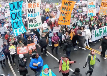 Washington D.C. Sees Thousands Rally in Protest Ahead of Trump’s Inauguration [Video]