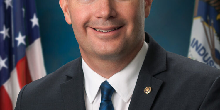 Senator Mike Lee Proposes Bill to Abolish TSA and Privatize Airport Security by 2028