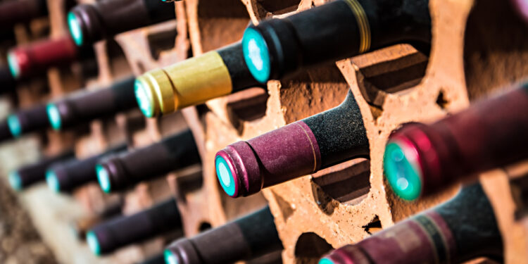 Trump Threatens 200% Tariff on European Alcohol After EU Retaliation