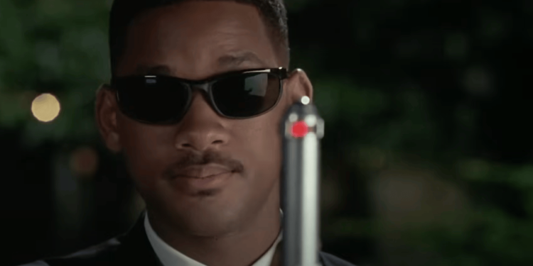 Will Smith Says He Was Offered "The Bag" for a New "Men in Black" Movie—But He's Prioritizing His Tour [Video]