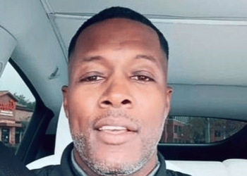 Actor Flex Alexander Calls Out United Airlines After Golf Gear and Personal Items Are Stolen [Video]