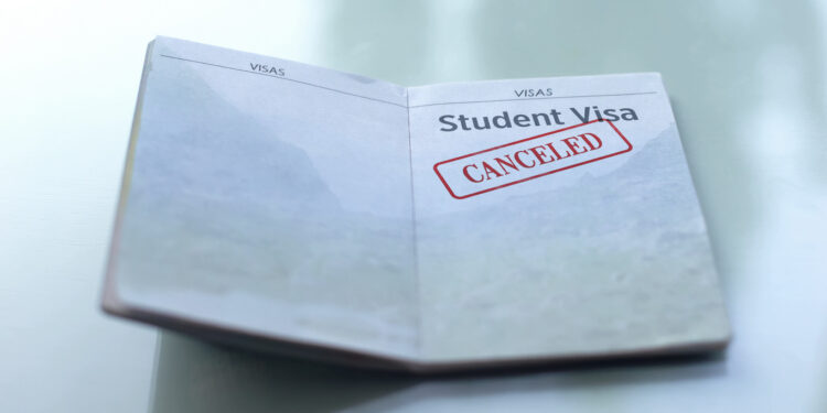 State Department Now Requires Student Visa Applicants to Make Social Media Profiles Public