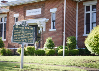 Mississippi Erases Race, Gender Archives from Libraries Under Anti-DEI Push
