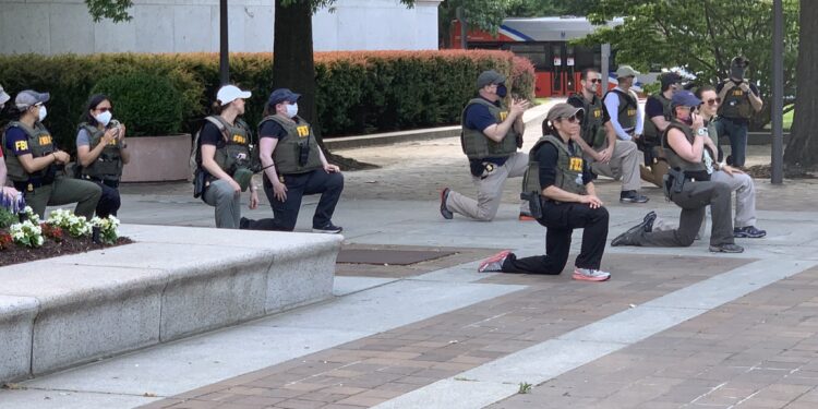 FBI Agents Who Kneeled During George Floyd Protests Reassigned Under Trump-Era Leadership