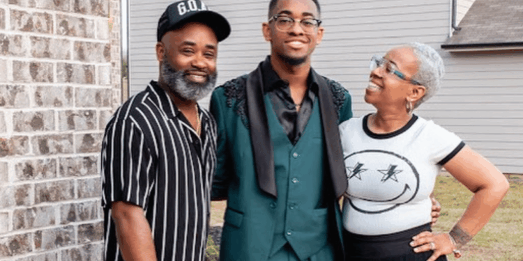 "The Wire" Actor Tray Chaney’s Son Spent His 19th Birthday in ICU After Tornado — Now He’s in Stable Condition [Video]