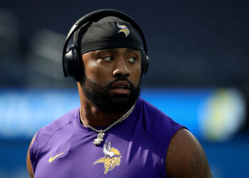 Former Minnesota Vikings Star Everson Griffen Removed from Delta Flight Over Unruly Behavior