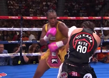 Claressa Shields Dominates Lani Daniels to Retain Undisputed Heavyweight Titles [Video]
