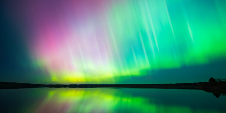 Northern Lights Expected in U.S. on July 22 and 23, NOAA Confirms