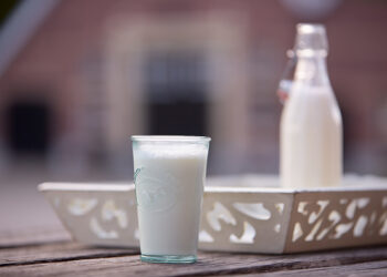 Florida Health Officials Sound Alarm Over Raw Milk-Linked Outbreak
