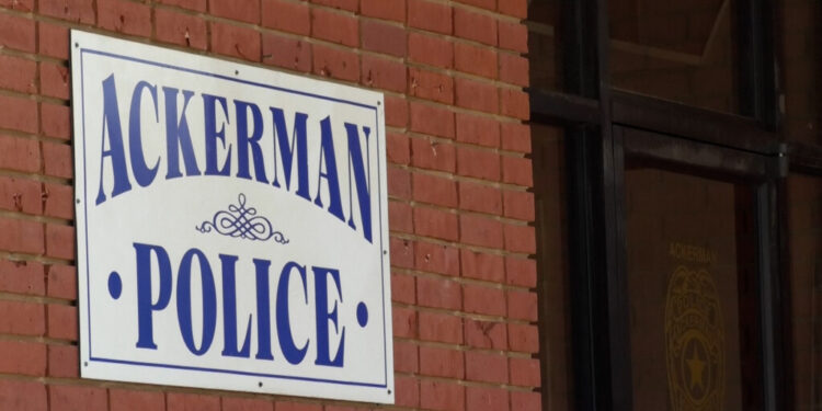 Mississippi Mayor Fires Police Chief of Ackerman — Entire Department Resigns in Protest [Video]