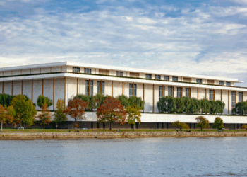 Kennedy Center in Crisis: Empty Seats and Lost Millions Under Trump’s Watch